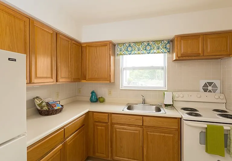 Mansfield Village — Photo 10