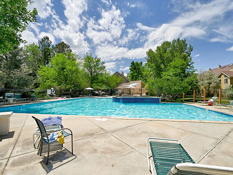 5902 Gunbarrel Ave #E — Photo 26