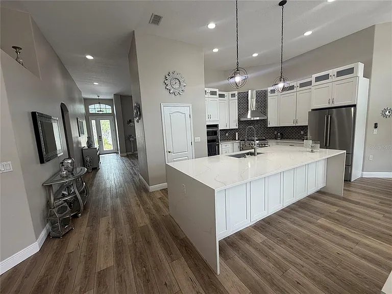 1115 Landale Ct — Photo 9