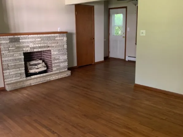 1003 12th St SE #1003, Menomonie, WI 54751
