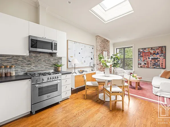 307 7th St APT 4L, Brooklyn, NY 11215