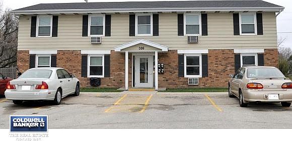1st image of 208 Clairmont Ct