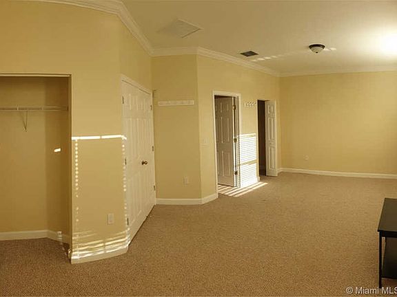 4th image of 20721 NE 10th Ct