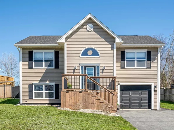 219 Beaver Bank Rd, Halifax, NS B4E 1J8