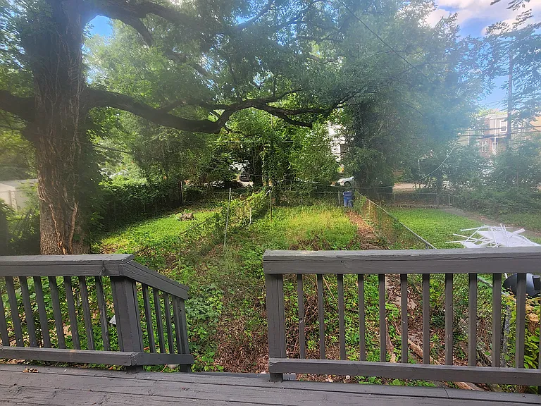 524 Beaumont Ave — Photo 4
