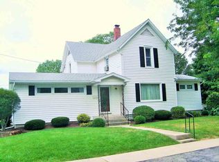 406 Center St, Berne, IN