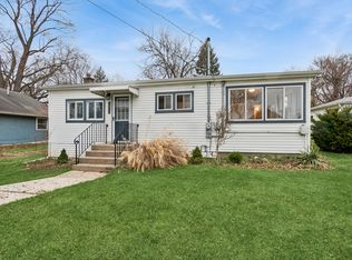2016 Sunnyside Beach Dr, Johnsburg, IL