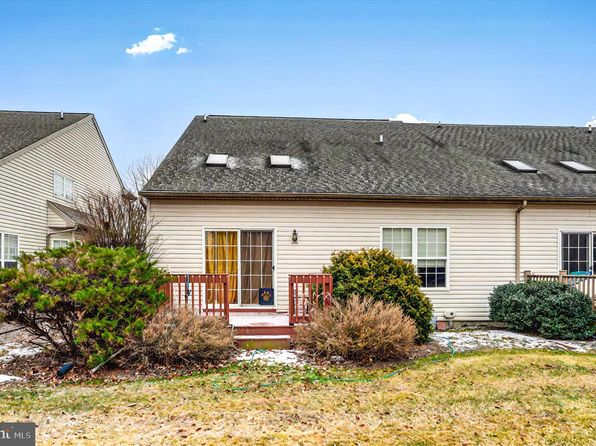 76 Broadwell Ln, Mechanicsburg, PA 17055