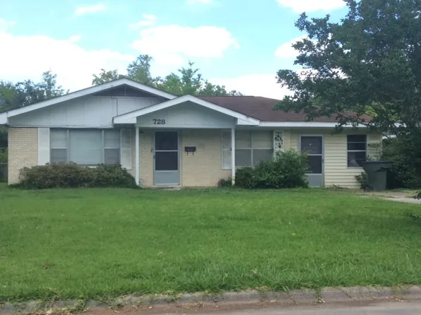 728 Morningside Dr, Lake Charles, LA 70605