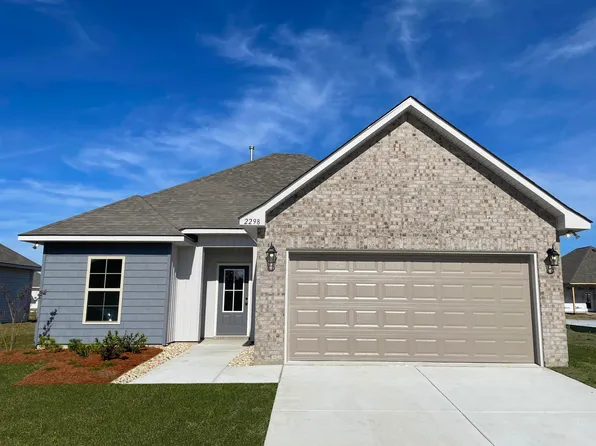 2298 Taylor Dr, Port Allen, LA 70767