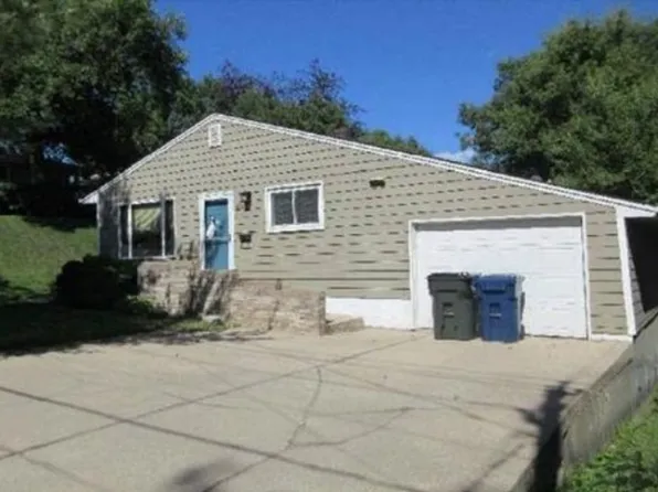 616 N Buse St, Fergus Falls, MN 56537