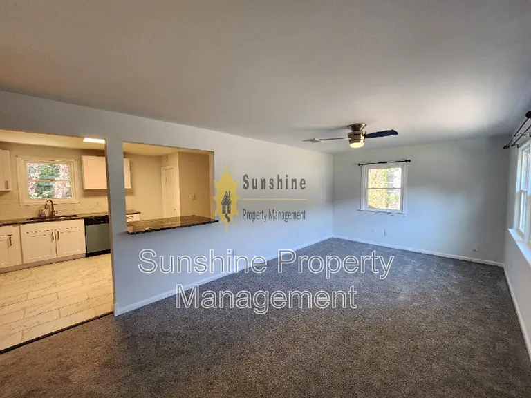 213 Picard Dr — Photo 2