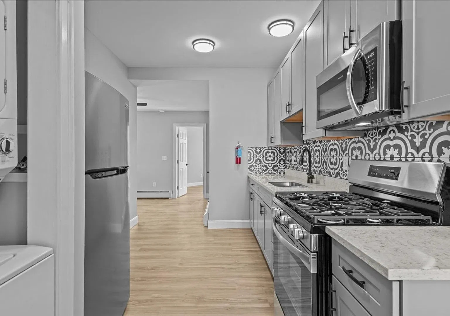 45 Rose St — Photo 3