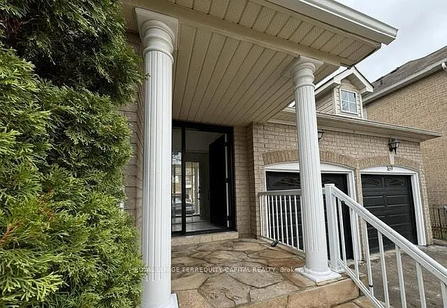 169 Flagstone Way — Photo 2