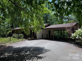 45 Dogwood Dr, Tryon, NC 28782