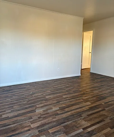 290 S 9th St — Photo 2