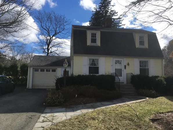 62 School St, Auburn, MA 01501