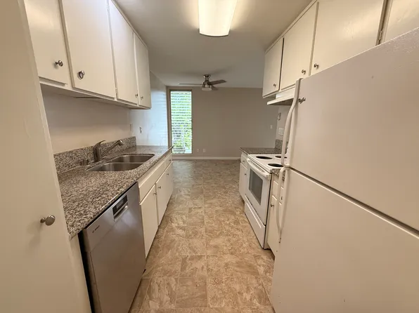 3700 Dean Dr, Ventura, CA