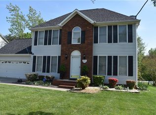4300 Glen Meadow Dr, Winston Salem, NC 27107