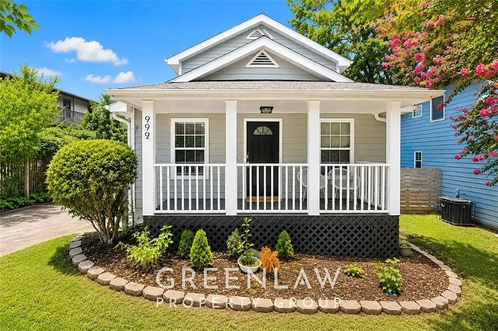 4 bed, 2.0 bath, 1628 sqft, $2,845 — Photo 1