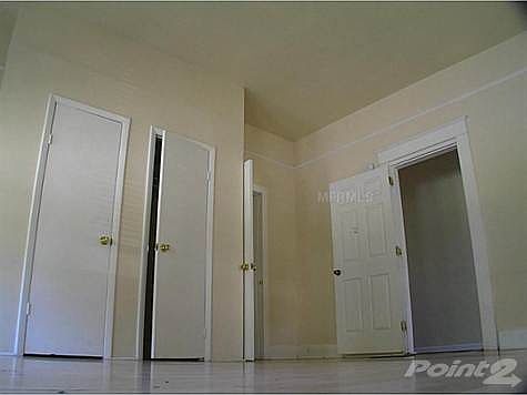 3rd image of 923 E 20th Ave APT A