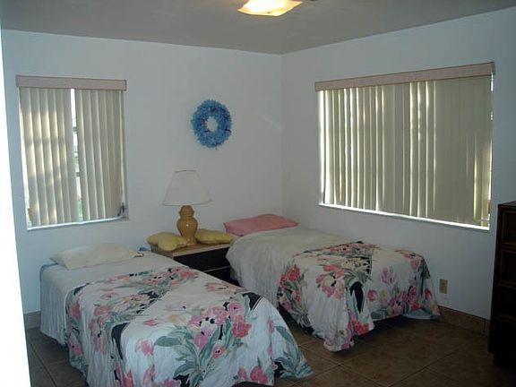 Guest bedroom