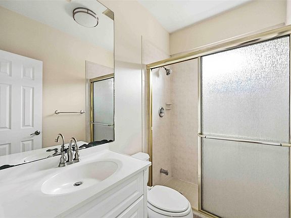 4th image of 6518 Clawson St
