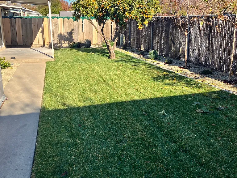 72 Plaza Way — Photo 2