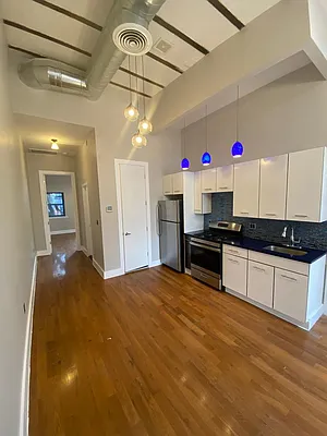 Rented by Aron Fried, LREB | media 1