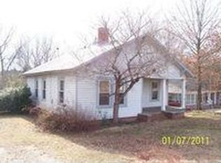 411 W Raleigh St, Sanford, NC 27332