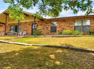 1609 Ranchero Rd, Kerrville, TX 78028