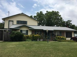 2714 Stanford Dr, Irving, TX 75062
