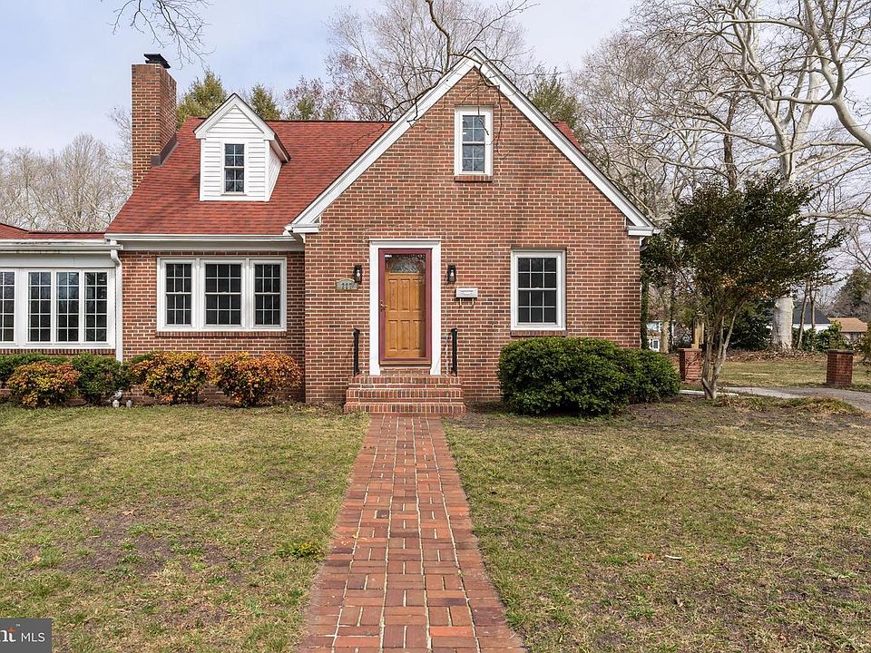 1st image of 227 Pinehurst Ave