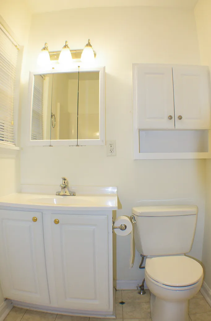 2 bed, 1.0 bath, $1,250 — Photo 4