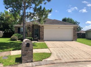 5206 Sage Cir, Baytown, TX 77521