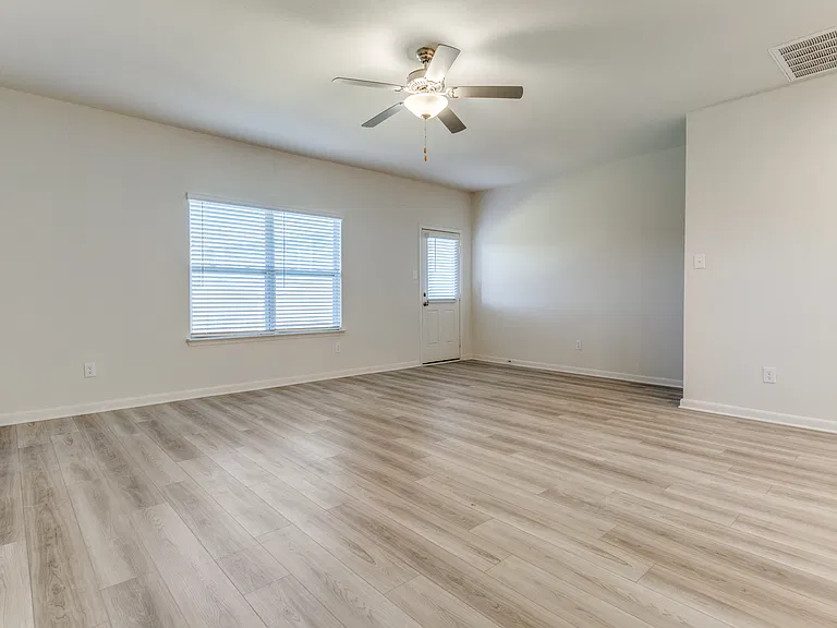 326 Stone Ct — Photo 18