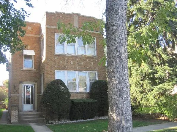 8130 Kenneth Ave APT 2, Skokie, IL 60076