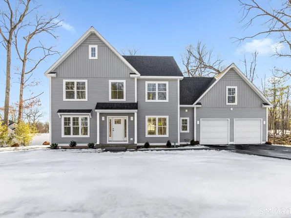 592 Village St, Bristol, CT 06010