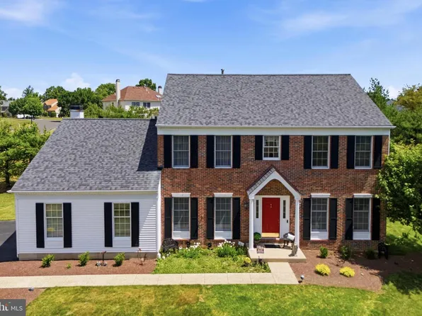 2598 Candytuft Dr, Jamison, PA 18929
