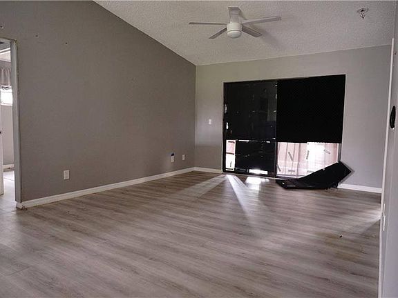 4th image of 17625 Island Inlet Ct