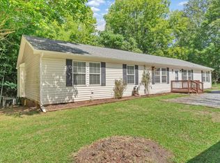 1291 Menefee Dr, Goode, VA 24556
