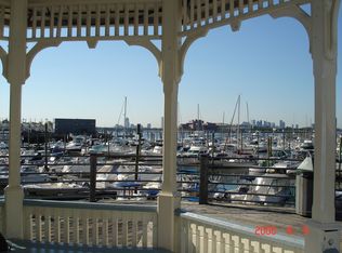 2001 Marina Dr APT 513, Quincy, MA 02171