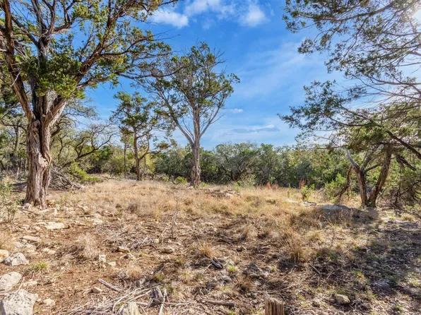 196 Lakewood Ct, Canyon Lake, TX 78133
