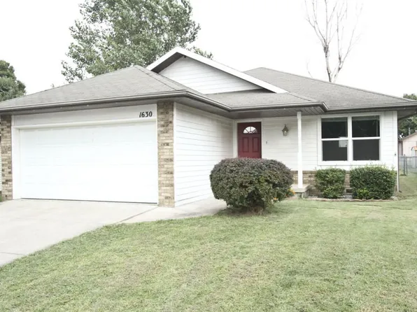 1630 N Lone Pine Ave, Springfield, MO 65803