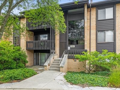 6159 Knoll Way Dr APT 101, Willowbrook, IL, 60527