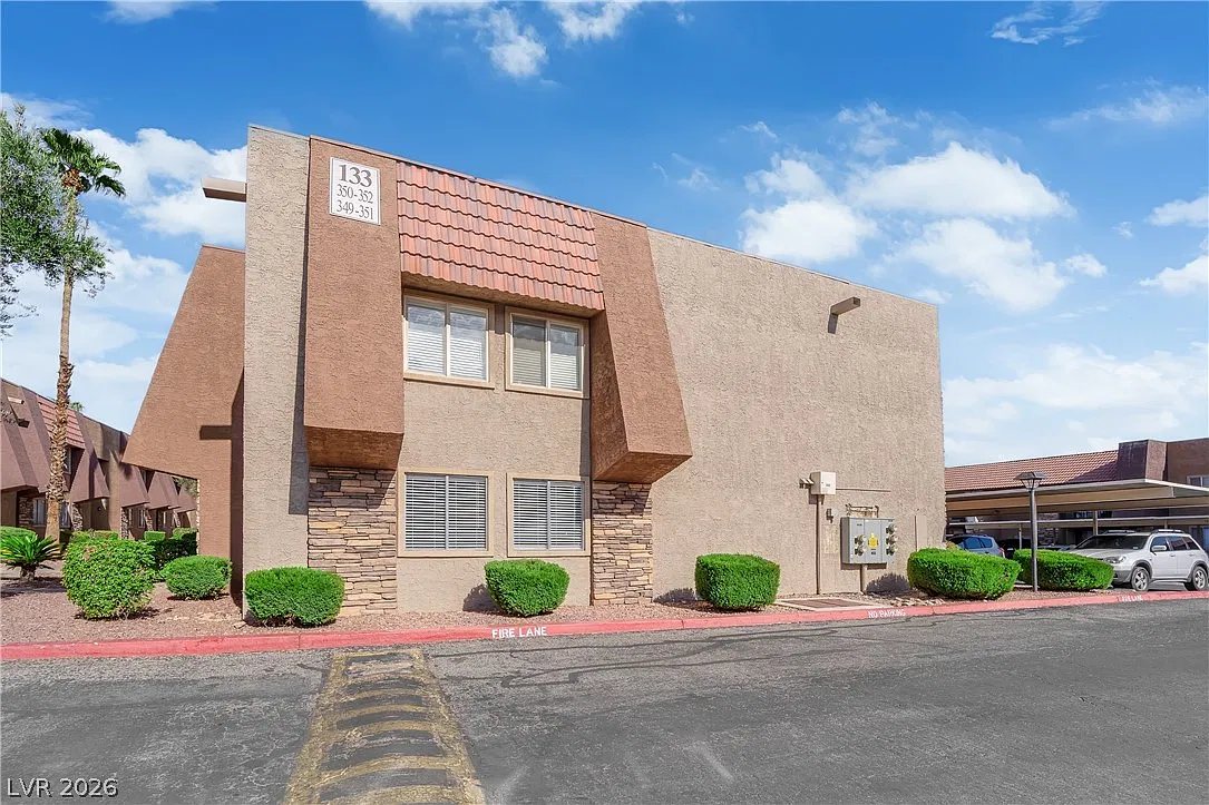 3 bed, 2.0 bath, 1444 sqft, $1,650 — Photo 4