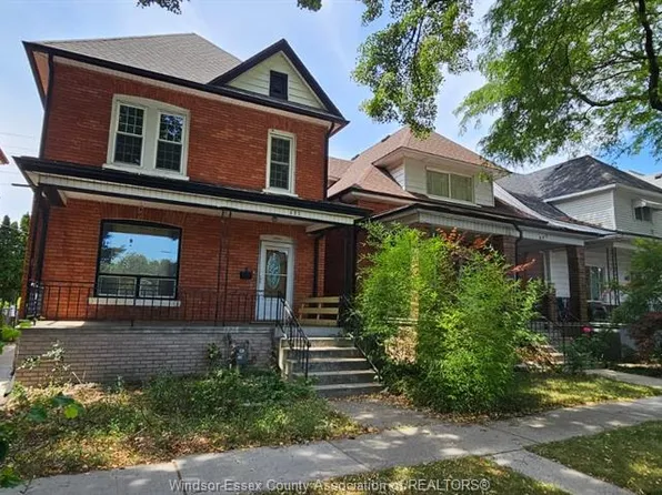 693 Bruce Ave, Windsor, ON N9A 4X3