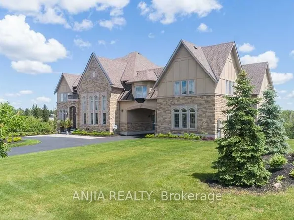 115 Stallions Ct, Vaughan, ON L6A 4V5