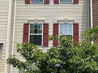 13114 Englishwood Ln, Fairfax, VA 22033