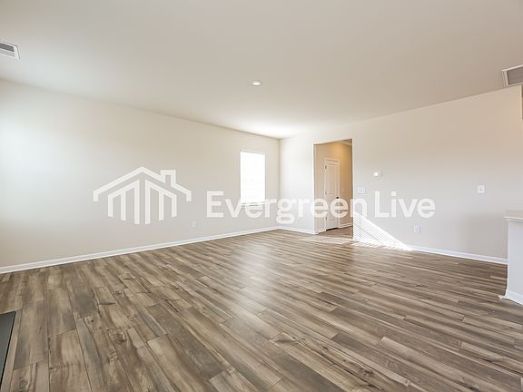 5th image of 122 Farmwell Dr